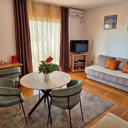 One Bedroom Apartment Ljilja Свети Стефан Екстериор снимка