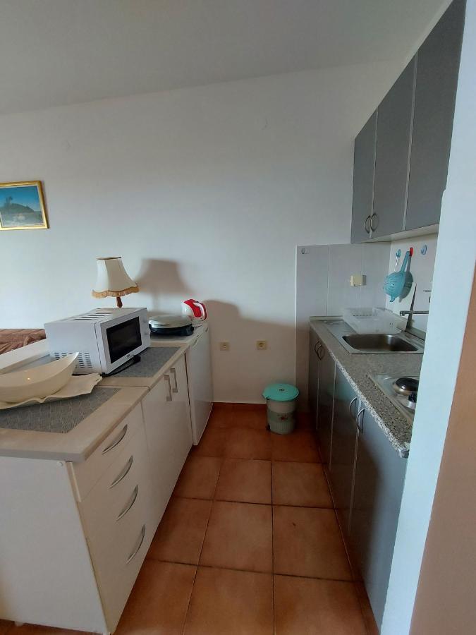 One Bedroom Apartment Ljilja Свети Стефан Екстериор снимка